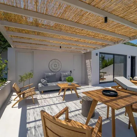 Апартаменты Cavalier Lefkada Av